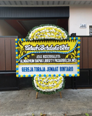 Papan Bunga Duka di Kemiri